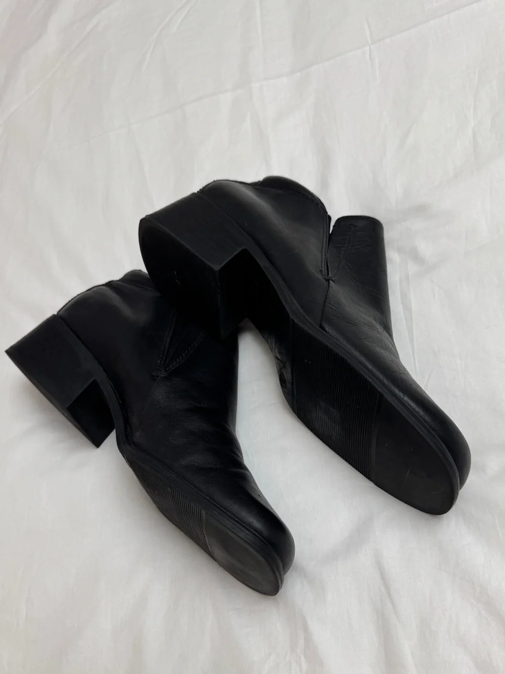 Vintage KB Company Black Leather Square Toe Ankle Boots Size 9 Y2K Grunge Indie
